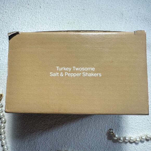 Vintage Avon Turkey Twosome Salt & Pepper Shakers - Picture 5 of 8